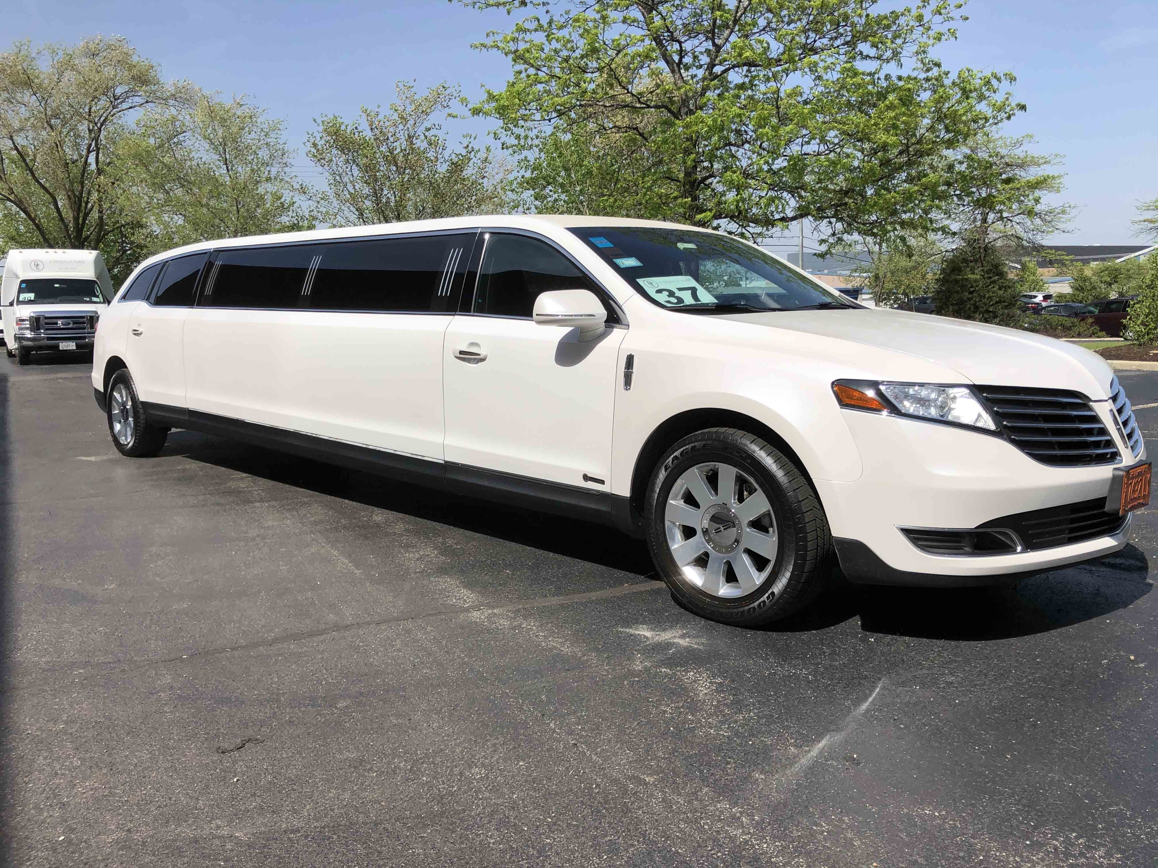 Lincoln Continental stretch limousine in white