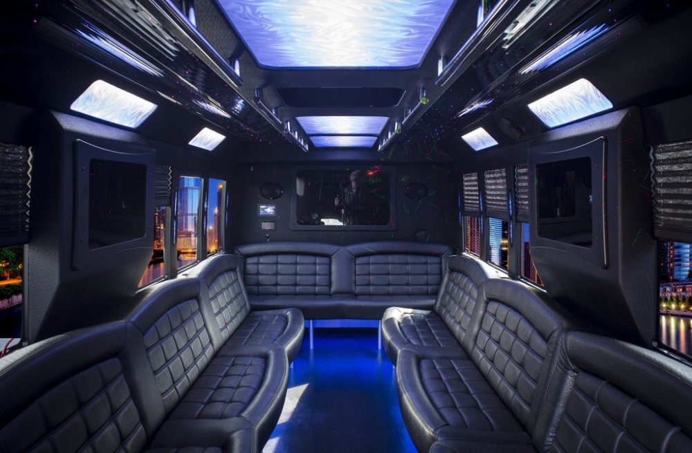 Ford 20 passenger limo party bus inside 02