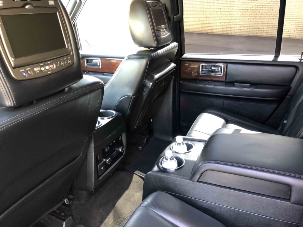 Latest Model Lincoln Navigator Interior 01